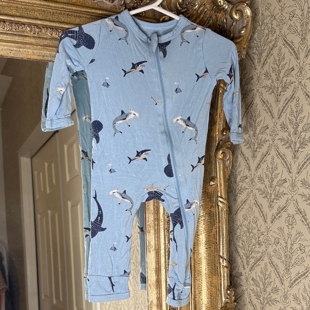 Kyte Baby Blue Stream Shark Print Two-way Zipper Sleeper size 3-6 Months